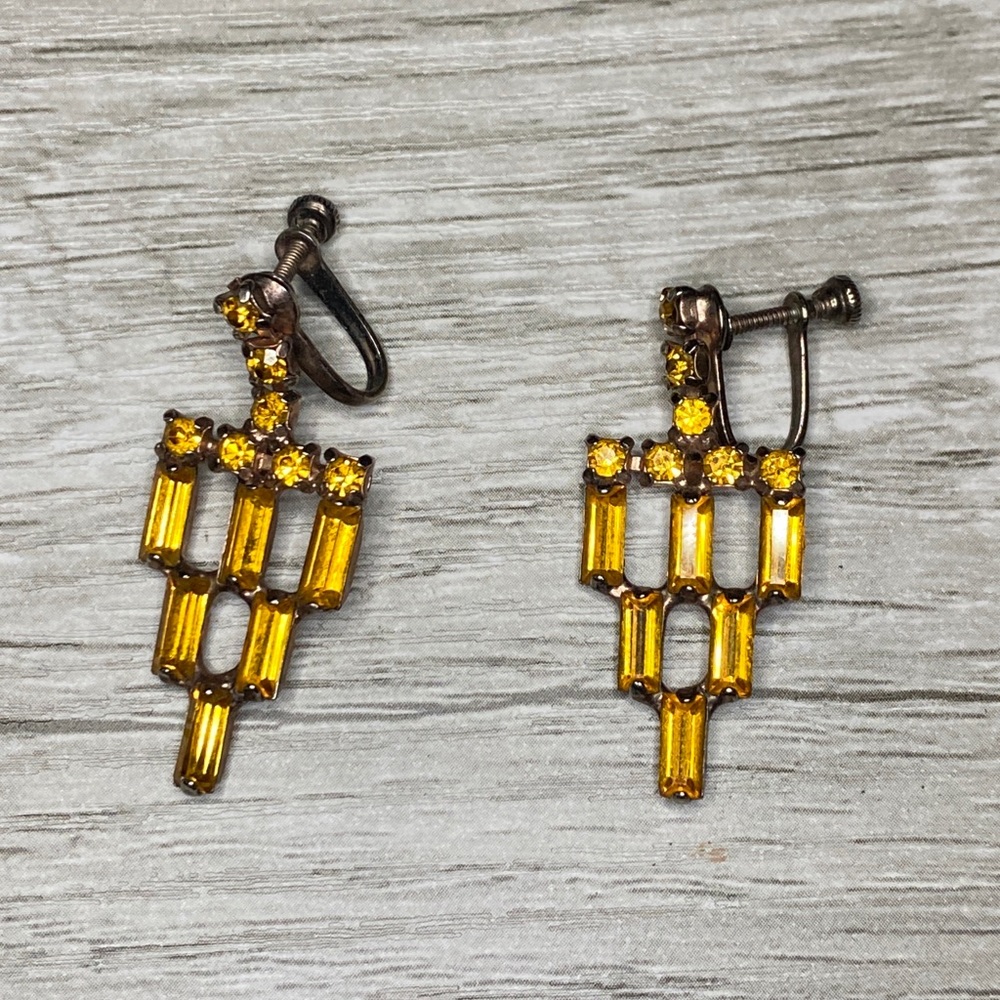 Antique amber screwback earrings